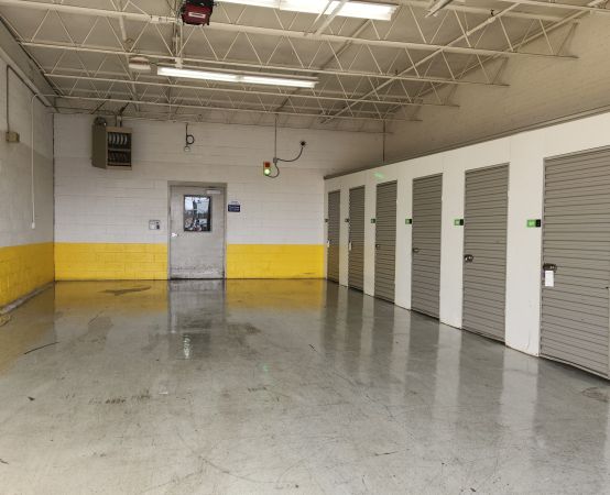 Extra Space Storage - 3447 - Chicago - Grand Ave. - 4014 West Grand Avenue