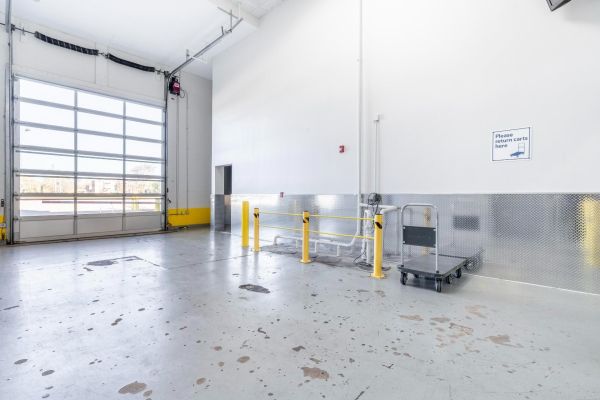 Extra Space Storage - 3452 - Addison - Westgate St - 426 South Westgate Street