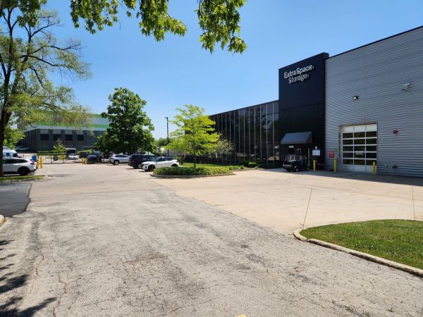 Extra Space Storage - 3463 - Naperville - Washington St - 1950 North Washington Street