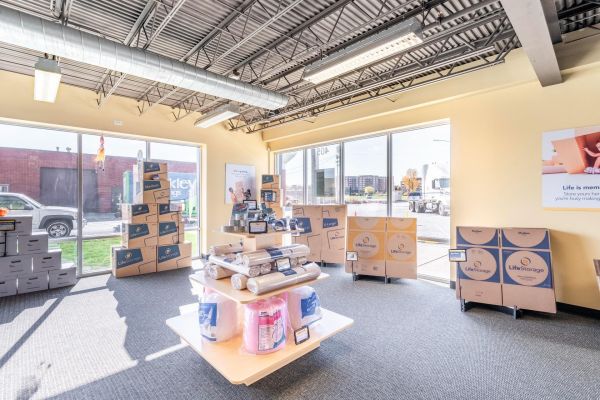 Extra Space Storage - 3465 - La Grange - Shawmut Ave - 405 Shawmut Avenue