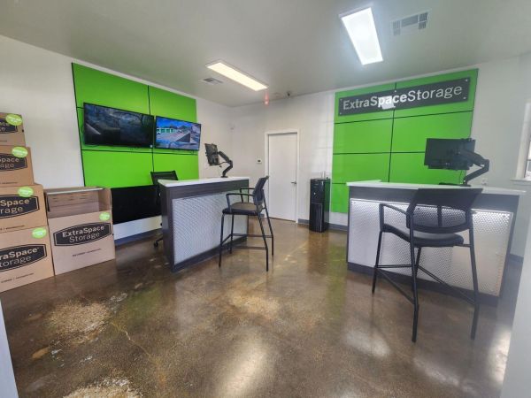 Extra Space Storage - 3467 - Richardson - Buckingham Rd - 500 Buckingham Road