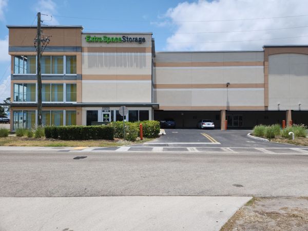 Extra Space Storage - 3593 - Sarasota - Tamiami Trl - 4515 South Tamiami Trail