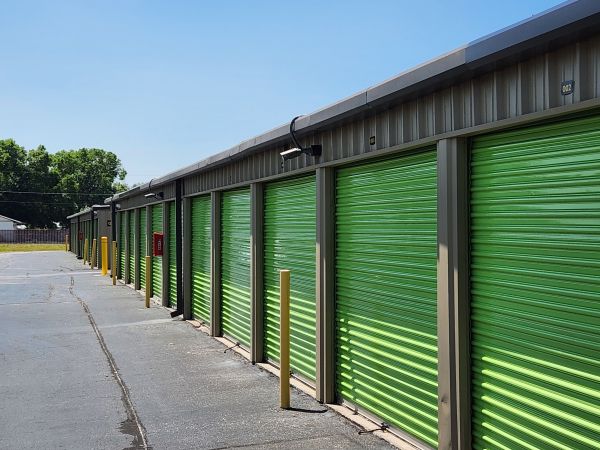 Extra Space Storage - 3602 - Ruskin - College Ave - 2107 East College Avenue