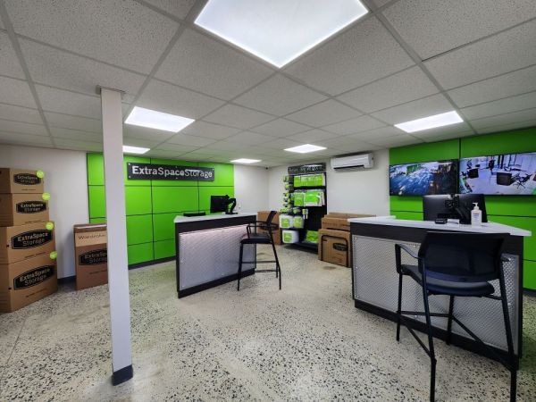 Extra Space Storage - 3640 - Cumming - Hutchinson Rd - 3585 Hutchinson Road