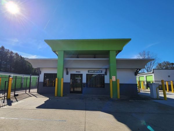 Extra Space Storage - 3640 - Cumming - Hutchinson Rd - 3585 Hutchinson Road
