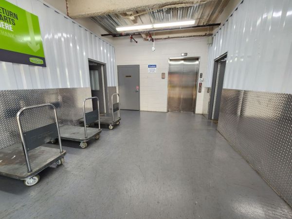 Extra Space Storage - 3641 - Dunwoody - Crown Pointe Parkway - 1274 Crown Pointe Parkway