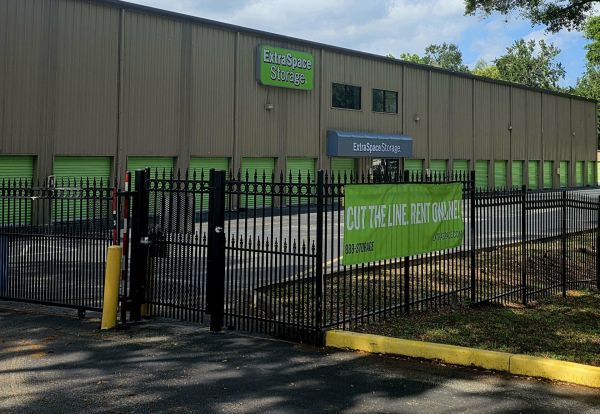 Extra Space Storage - 3676 - Tampa - 1821 Fletcher Ave - 1821 East Fletcher Avenue