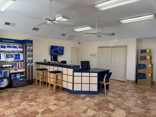 Extra Space Storage - 3687 - Lithia Springs - Veterans Memorial Hwy - 10240 Veterans Memorial Highway