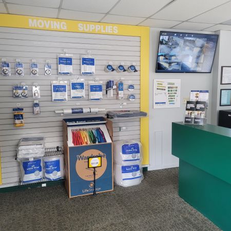 Extra Space Storage - 3687 - Lithia Springs - Veterans Memorial Hwy - 10240 Veterans Memorial Highway
