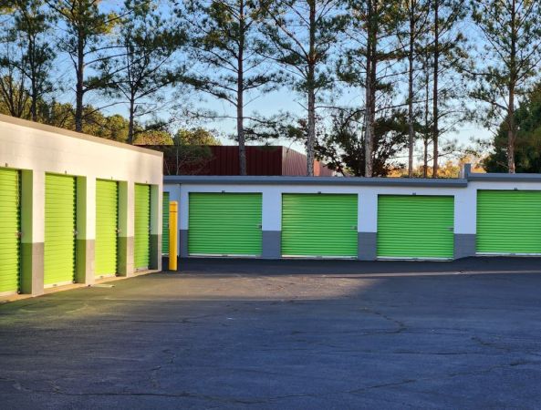 Extra Space Storage - 3690 - Roswell - Mansell Pl - 105 Mansell Place
