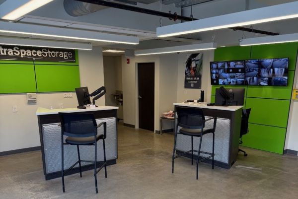 Extra Space Storage - 3724 - Worcester - Shrewsbury St - 345 Shrewsbury Street