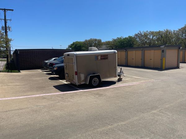 Extra Space Storage - 3785 - Arlington - Lamar Blvd - 1620 East Lamar Boulevard