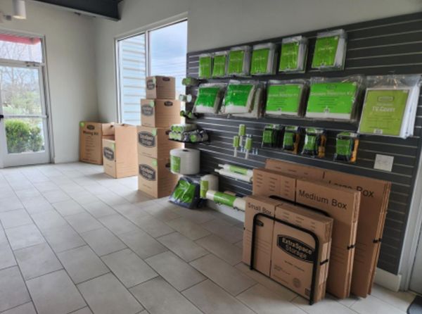 Extra Space Storage - 3831 - Pflugerville - Howard Ln - 2220 East Howard Lane