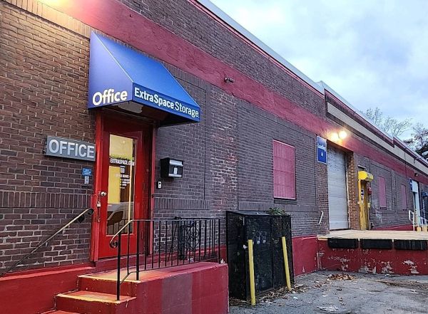 Extra Space Storage - 3836 - Roslindale - Lochdale Rd - 44 Lochdale Road