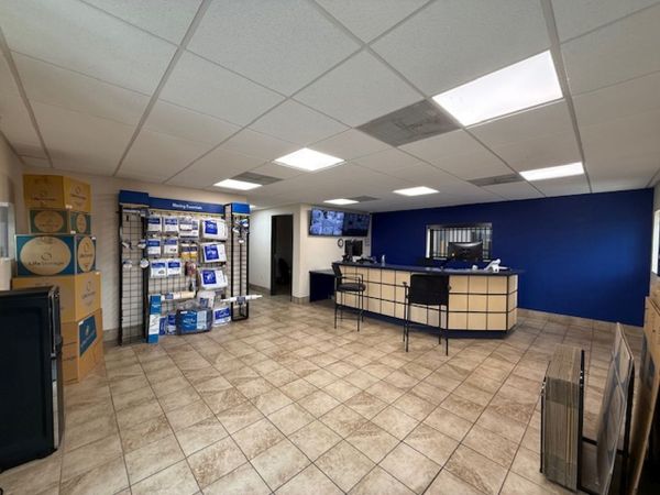 Extra Space Storage - 3839 - San Antonio - Military Dr - 3343 Southwest Military Drive