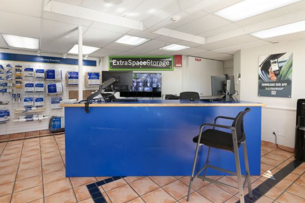Extra Space Storage - 3851 - Sarasota - Bee Ridge Rd - 4029 Bee Ridge Road