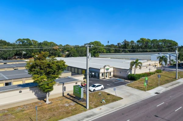 Extra Space Storage - 3851 - Sarasota - Bee Ridge Rd - 4029 Bee Ridge Road