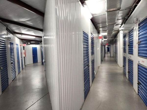 Extra Space Storage - 3853 - St Petersburg - 94th Ave N - 1159 94th Avenue North