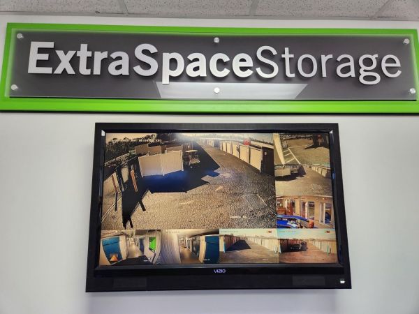 Extra Space Storage - 3853 - St Petersburg - 94th Ave N - 1159 94th Avenue North