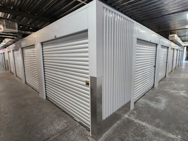 Extra Space Storage - 3869 - Tampa - 12151 Hillsborough Ave - 12151 West Hillsborough Avenue
