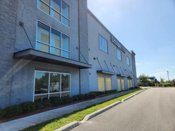Extra Space Storage - 3869 - Tampa - 12151 Hillsborough Ave - 12151 West Hillsborough Avenue