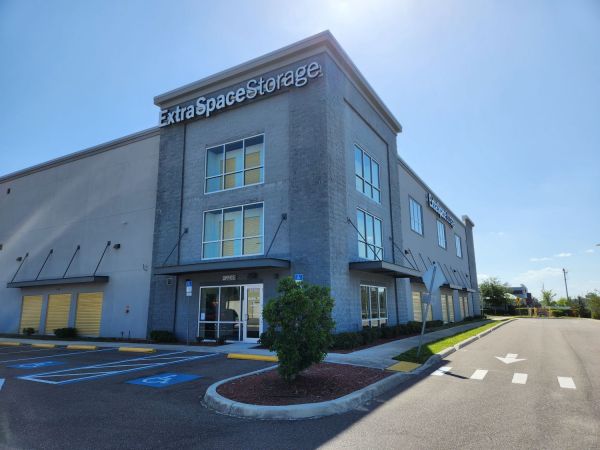 Extra Space Storage - 3869 - Tampa - 12151 Hillsborough Ave - 12151 West Hillsborough Avenue