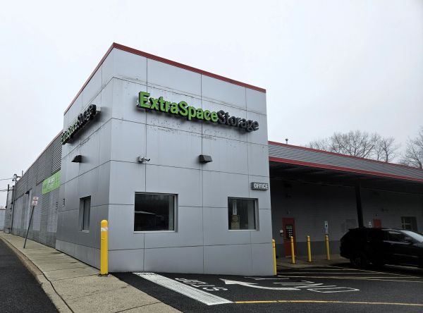 Extra Space Storage - 3884 - Glen Rock - 464 S Broad St - 464 South Broad Street