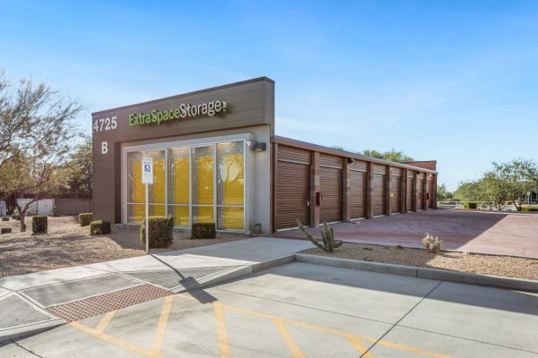 Extra Space Storage - 3910 - Cave Creek - Dynamite Blvd - 4725 East Dynamite Boulevard
