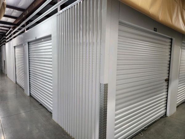 Extra Space Storage - 3928 - Fenton - Delores Dr - 100 Delores Drive