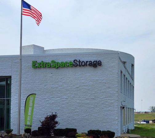 Extra Space Storage - 4042 - St Louis - Linpage Pl - 11100 Linpage Place