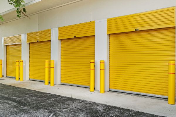 Extra Space Storage - 4044 - Clearwater - 1016 Belcher Rd - 1016 North Belcher Road