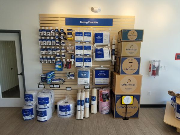 Extra Space Storage - 4045 - Bradenton - 3708 Manatee Ave W - 3708 Manatee Avenue West