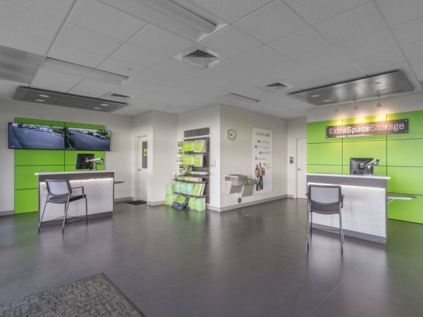 Extra Space Storage - 4126 - Tampa - US Hwy 301 - 2190 S US Hwy 301
