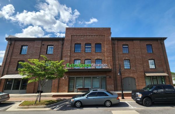 Extra Space Storage - 4142 - Roswell - Oak St - 90 Oak Street