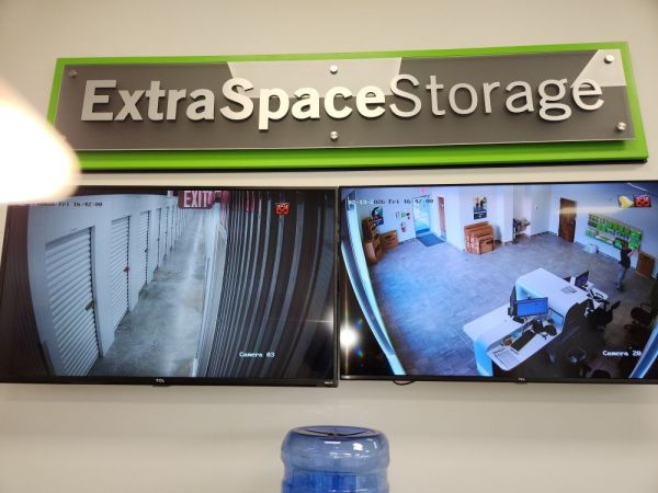 Extra Space Storage - 4168 - Aurora - Hill Ave - 410 Hill Avenue
