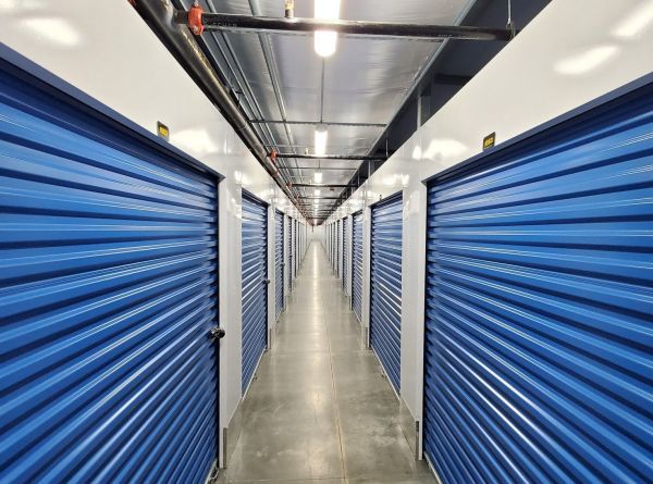 Extra Space Storage - 4208 - White House - Sage Rd - 121 Business Park Drive