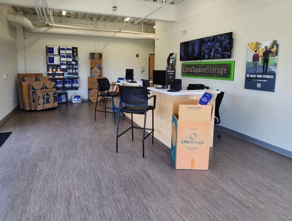 Extra Space Storage - 4240 - Orlando - Wooden Pine Dr - 6068 Wooden Pine drive
