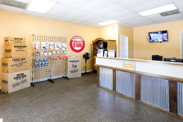 Barton Mini Storage - 3412 Mississippi 309