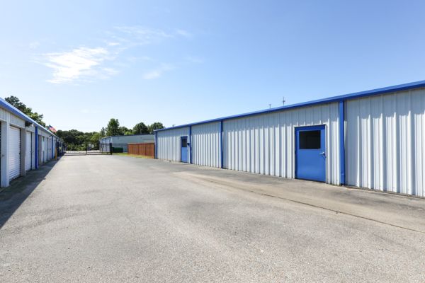 Barton Mini Storage - 3412 Mississippi 309