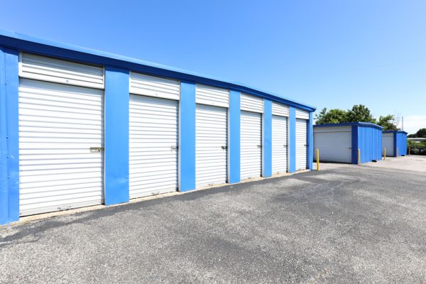 Barton Mini Storage - 3412 Mississippi 309