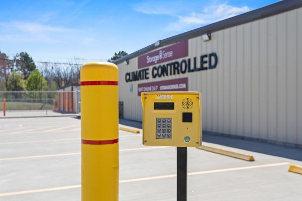 Storage Sense - Hohenwald - E Main - Self Service - 637 East Main Street