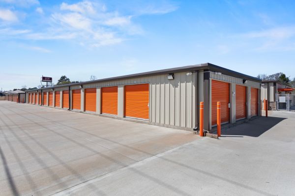Storage Sense - Hohenwald - E Main - Self Service - 637 East Main Street