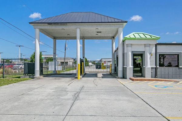 Extra Space Storage - 1951 - Cape Coral - Pine Island Rd - 337 Northeast Pine Island Road