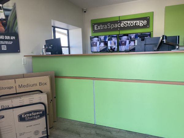 Extra Space Storage - 6001 - Davie - 5370 S University Dr - 5370 South University Drive