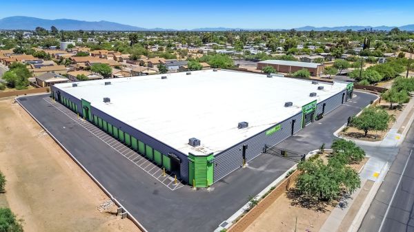 Extra Space Storage - 6005 - Tucson - Ruthrauff Rd - 1782 West Ruthrauff Road
