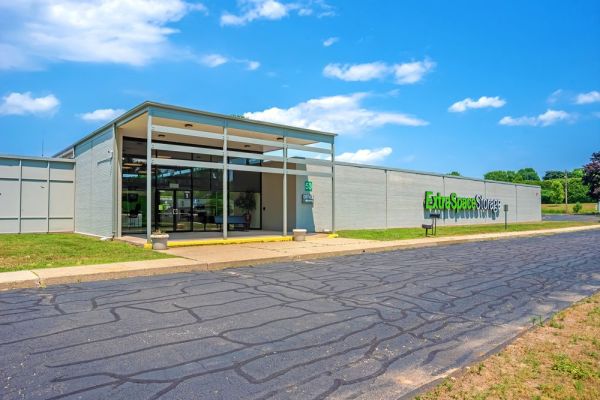Extra Space Storage - 6027 - Enfield - Manning Rd - 53 Manning Road