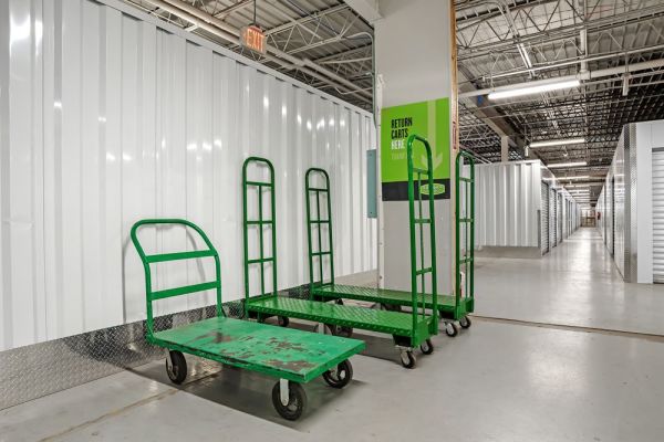 Extra Space Storage - 6027 - Enfield - Manning Rd - 53 Manning Road