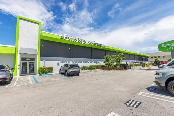 Extra Space Storage - 6035 - Miami - 5713 NW 27th Ave - 5713 Northwest 27th Avenue