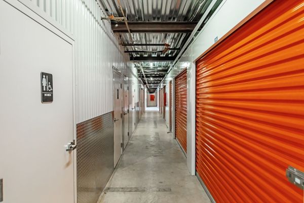 Extra Space Storage - 6035 - Miami - 5713 NW 27th Ave - 5713 Northwest 27th Avenue