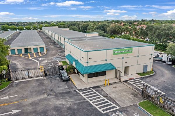 Extra Space Storage - 6040 - Pembroke Pines - 172nd Ave - 400 Northwest 172nd Avenue